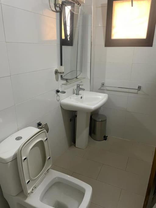 Appartement A Residence Mamouja Dakar Kültér fotó